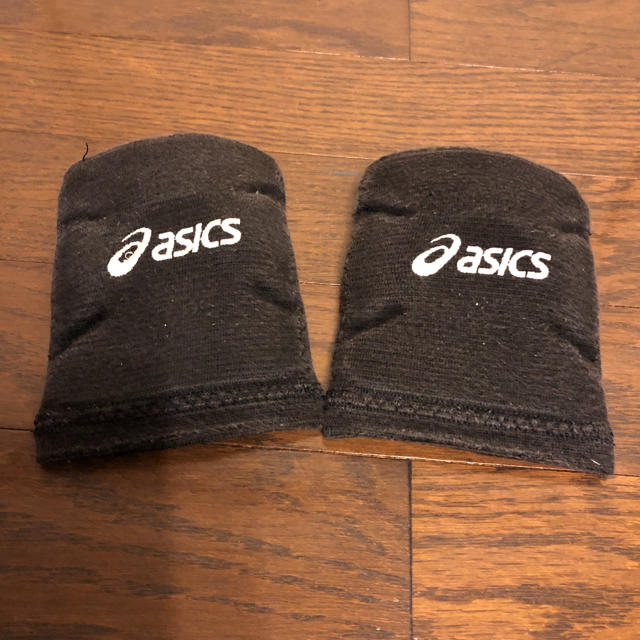 asics(アシックス)のバレー用肘、膝サポーター スポーツ/アウトドアのスポーツ/アウトドア その他(バレーボール)の商品写真