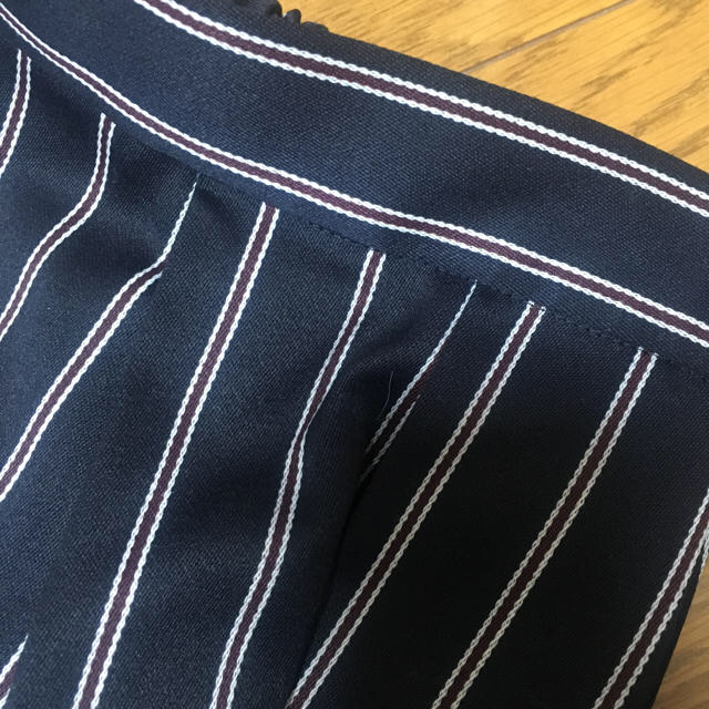 URBAN RESEARCH(アーバンリサーチ)のストライプギャザースカート レディースのスカート(ひざ丈スカート)の商品写真