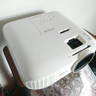 エプソン(EPSON)のエプソン プロジェクター ドリーミオ EH-TW5650(プロジェクター)