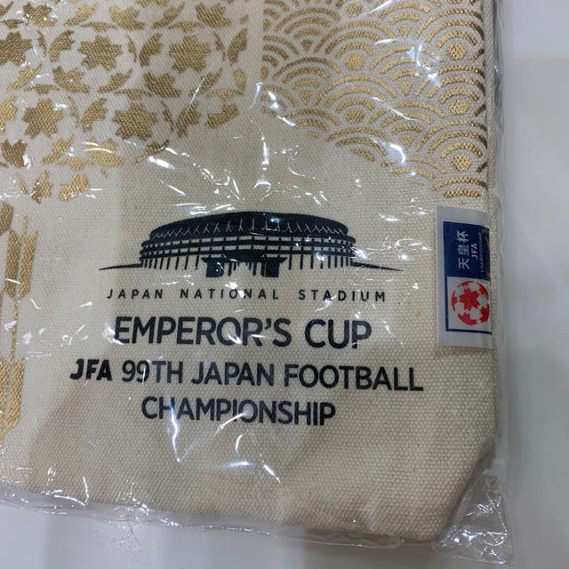 サッカー天皇杯記念トートバック スポーツ/アウトドアのサッカー/フットサル(記念品/関連グッズ)の商品写真