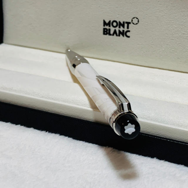 MONTBLANC - 【新品未使用】 モンブラン ／ スターウォーカーボールペンの通販 by じょー's shop｜モンブランならラクマ