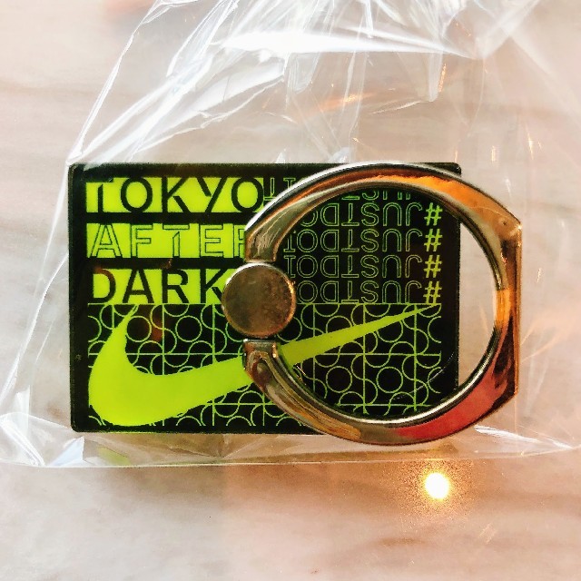 NIKE(ナイキ)のNIKE スマホリング TOKYO AFTER DARK 新品未使用 スマホ/家電/カメラのスマホアクセサリー(その他)の商品写真