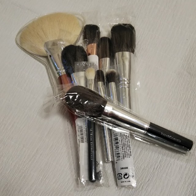 bareMinerals  化粧ブラシ 盛り沢山セット！