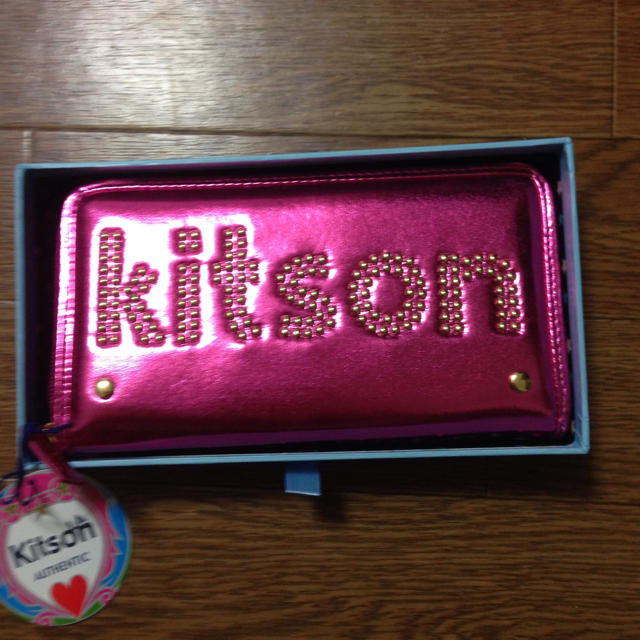 KITSON(キットソン)の新品未使用☆kitson 長財布 レディースのファッション小物(財布)の商品写真