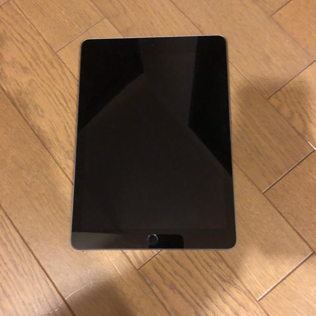 【すろーらいふ様専用】iPad 9.7インチ 第6世代