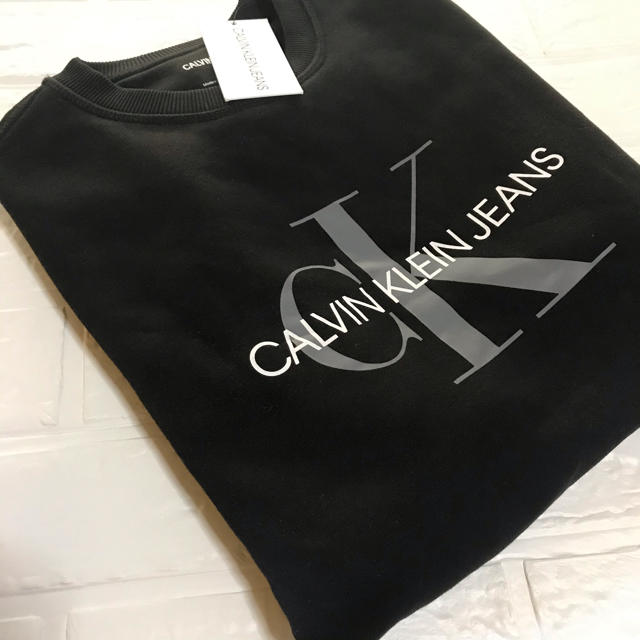 Calvin Klein(カルバンクライン)の【最安値★】カルバンクライン ビックロゴトレーナー メンズのトップス(スウェット)の商品写真