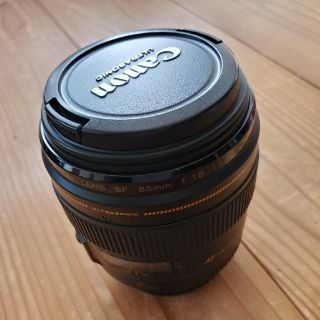 キヤノン(Canon)のキャノンEFマウント EF 85mm f1.8 　送料込み(レンズ(単焦点))