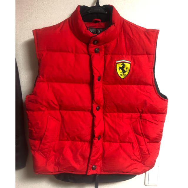 Ferrari(フェラーリ)の☆フェラーリ☆オフィシャル☆ダウンベスト☆ メンズのジャケット/アウター(ダウンジャケット)の商品写真