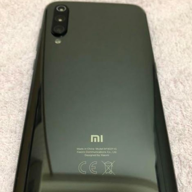 Xiaomi Mi9 RAM6G ROM128G globalSIMフリー