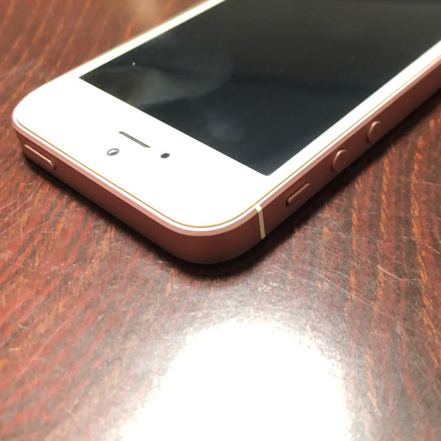 人気が高 iPhone iPhone SE Rose Gold 16 GB Softbankの通販 by Jin's  shop｜アイフォーンならラクマ