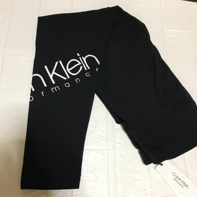 Calvin Klein(カルバンクライン)の【品薄★ラスト1点★】カルバンクラインパフォーマンス レギパン スポーツ/アウトドアのトレーニング/エクササイズ(ヨガ)の商品写真