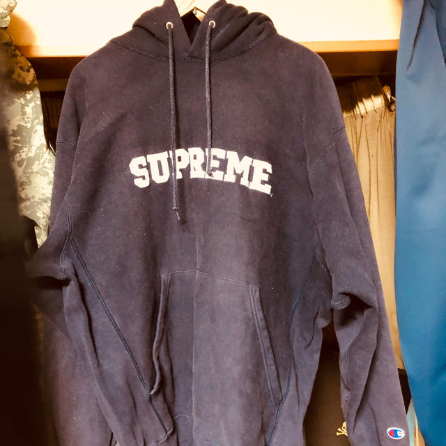 Supreme(シュプリーム)のsupreme 90年代　リバースウィーブ　ネイビーパーカー　値下げ メンズのトップス(スウェット)の商品写真