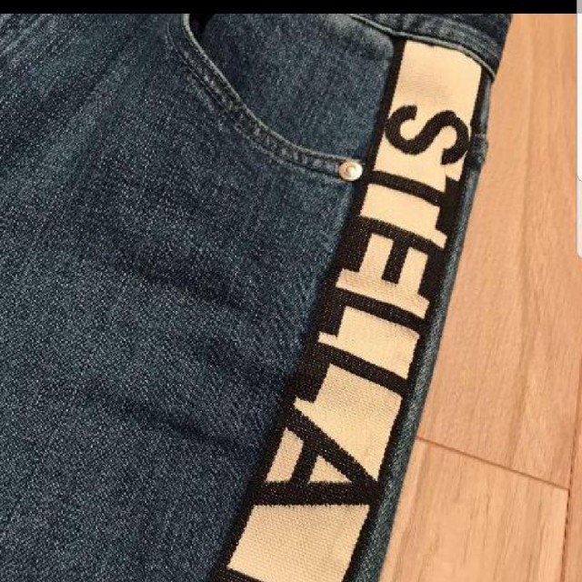 Stella McCartney(ステラマッカートニー)のステラマッカートニー　ミッドライズボーイズデニム レディースのパンツ(デニム/ジーンズ)の商品写真