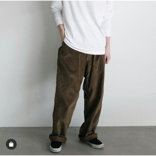 COMOLI(コモリ)のE.TAUTZ  CORDUROY CORE FIELD TROUSERS メンズのパンツ(ワークパンツ/カーゴパンツ)の商品写真