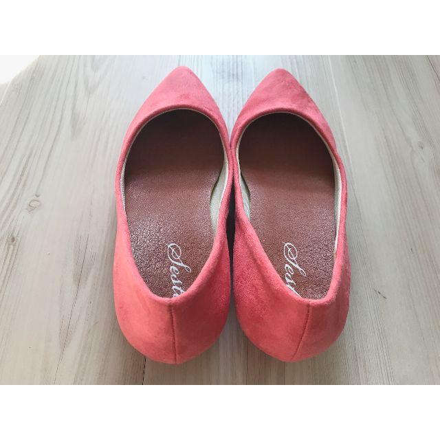 ☆サーモンピンク　スウェード　ポインテッドトゥ　ローヒールパンプス　２２cm☆ レディースの靴/シューズ(ハイヒール/パンプス)の商品写真