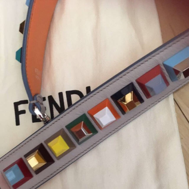 FENDI ストラップユー 3