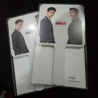 トウホウシンキ(東方神起)の【新品】東方神起★ハンドミラー 新羅免税店 ノベルティ(アイドルグッズ)