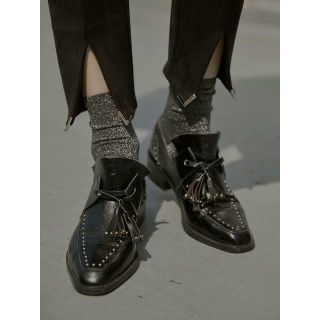 アメリヴィンテージ(Ameri VINTAGE)のAMERI STUDS TASSEL LOAFER アメリ(ローファー/革靴)