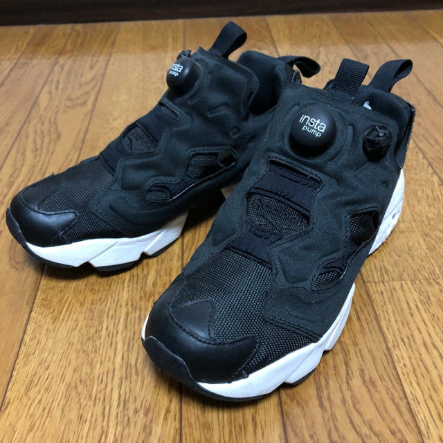 Reebok インスタポンプフューリー