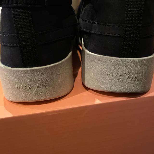 FEAR OF GOD(フィアオブゴッド)のY/U様専用　NIKE AIR FEAR OF GOD RAID BLACK メンズの靴/シューズ(スニーカー)の商品写真