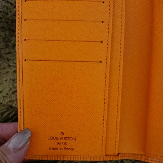 LOUIS VUITTON(ルイヴィトン)の【ルイヴィトン】マンダリンオレンジ財布 レディースのファッション小物(財布)の商品写真