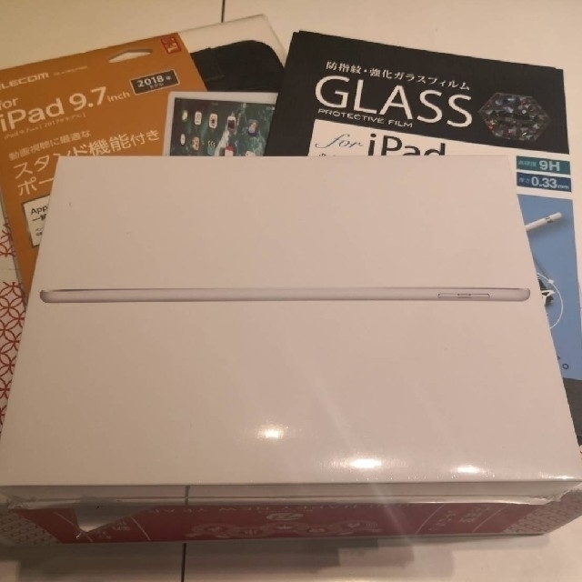 【新品・未開封】iPad 第6世代128GB+ケース&保護フィルム付
