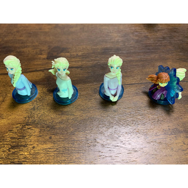 アナと雪の女王(アナトユキノジョオウ)のアナと雪の女王　チョコエッグ エンタメ/ホビーのおもちゃ/ぬいぐるみ(キャラクターグッズ)の商品写真
