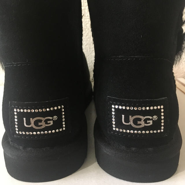 【UGG】未使用ミニベイリーボタンブリング　23cm