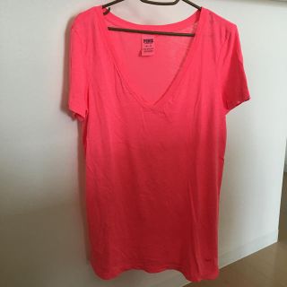 ヴィクトリアズシークレット(Victoria's Secret)のPINKのTシャツ(Tシャツ(半袖/袖なし))