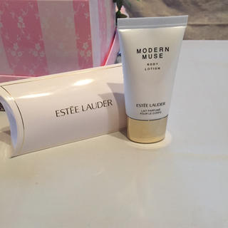 エスティローダー(Estee Lauder)のボディローション(ボディローション/ミルク)