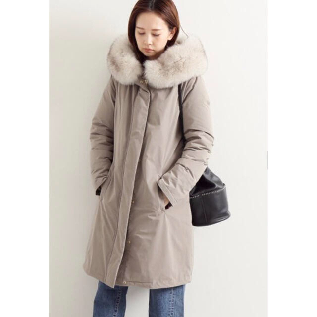 IENA(イエナ)の ★ WOOLRICH/ウールリッチ IENA 別注 BRIDGEダウンコート★ レディースのジャケット/アウター(ダウンコート)の商品写真