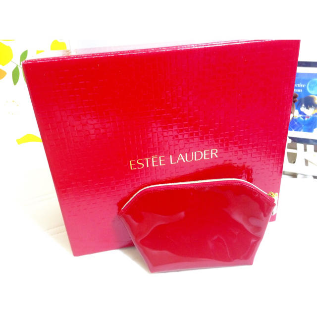 Estee Lauder(エスティローダー)のエスティローダー 赤ポーチ♡ コスメ/美容のキット/セット(コフレ/メイクアップセット)の商品写真