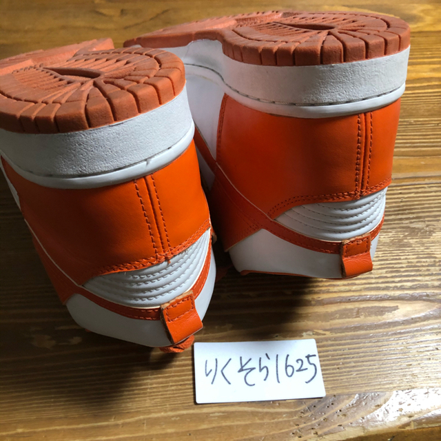 NIKE(ナイキ)の27.5cm NIKE DUNK HIGH オレンジ 復刻初期版 メンズの靴/シューズ(スニーカー)の商品写真