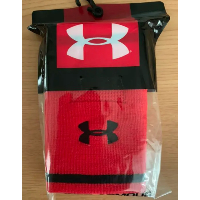 UNDER ARMOUR(アンダーアーマー)のアンダーアーマー リストバンド スポーツ/アウトドアのスポーツ/アウトドア その他(その他)の商品写真