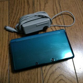 ニンテンドー3DS(ニンテンドー3DS)のニンテンドー3DS本体　アクアブルー　中古(携帯用ゲーム機本体)