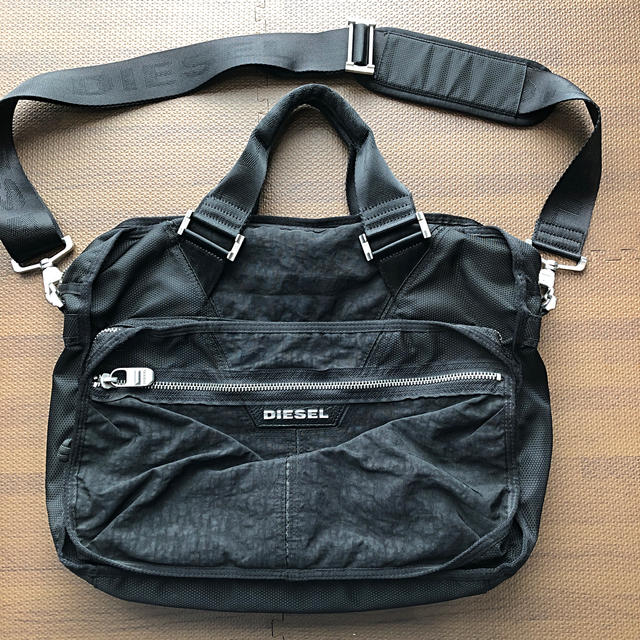 DIESEL(ディーゼル)のDIESEL ブリーフケース メンズのバッグ(ビジネスバッグ)の商品写真