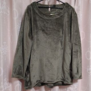 シマムラ(しまむら)のシャギー脇タックＴ👚大きいサイズ(カットソー(長袖/七分))