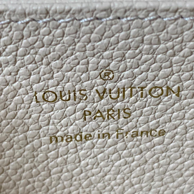 LOUIS VUITTON(ルイヴィトン)のルイヴィトン　ジッピーウォレットパイソン レディースのファッション小物(財布)の商品写真