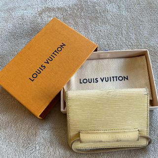 ルイヴィトン(LOUIS VUITTON)のLOUIS VUITTON エピ　パスケース　正規品(名刺入れ/定期入れ)