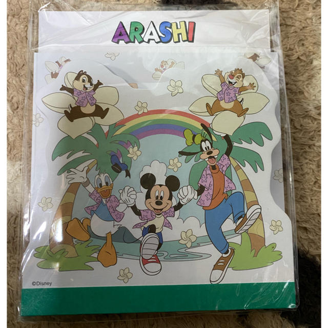 Disney(ディズニー)の【翔ちゃん様専用】新品　嵐　メモ帳1冊とふせん1冊ずつの計3セット エンタメ/ホビーのタレントグッズ(アイドルグッズ)の商品写真