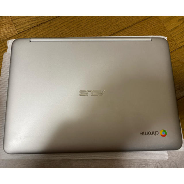 ASUS(エイスース)のASUS Chromebook Flip C100PA シルバー スマホ/家電/カメラのPC/タブレット(ノートPC)の商品写真