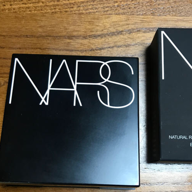 ケースセット済　2019ベストコスメ賞　NARS クッションファンデ　5880