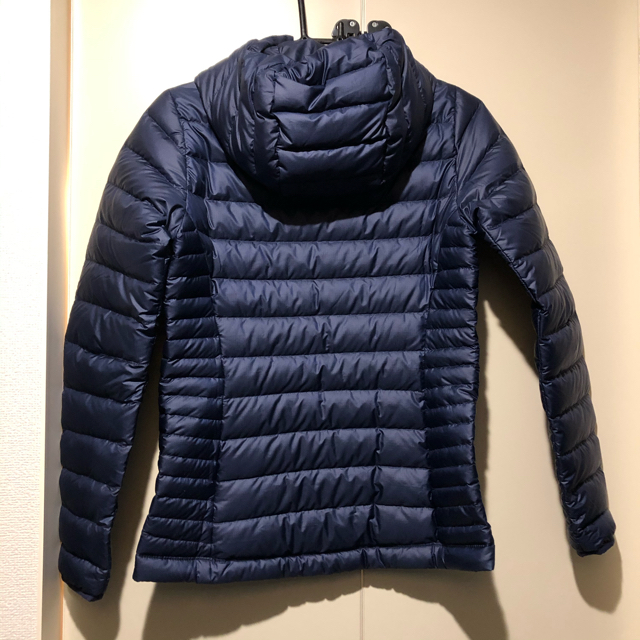 patagonia(パタゴニア)のPatagonia パタゴニア ウィメンズ・ダウン・セーター・フーディ レディースのジャケット/アウター(ダウンジャケット)の商品写真