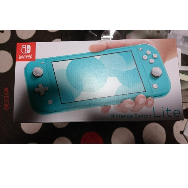 新品ニンテンドースイッチライト