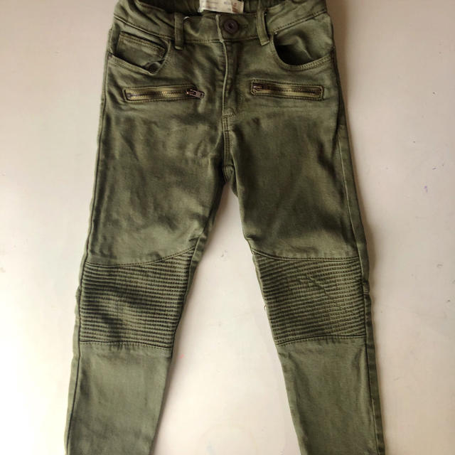 ZARA(ザラ)のZARA カーゴパンツ キッズ/ベビー/マタニティのキッズ服男の子用(90cm~)(パンツ/スパッツ)の商品写真