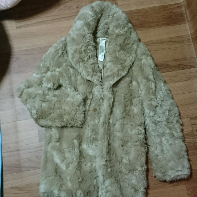 MURUA(ムルーア)のMURUA☆フェイクファーコート レディースのジャケット/アウター(毛皮/ファーコート)の商品写真