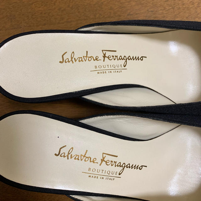 Salvatore Ferragamo(サルヴァトーレフェラガモ)のミュール ♡ Salvatore Ferragamo  ♡ 未使用品 レディースの靴/シューズ(ミュール)の商品写真