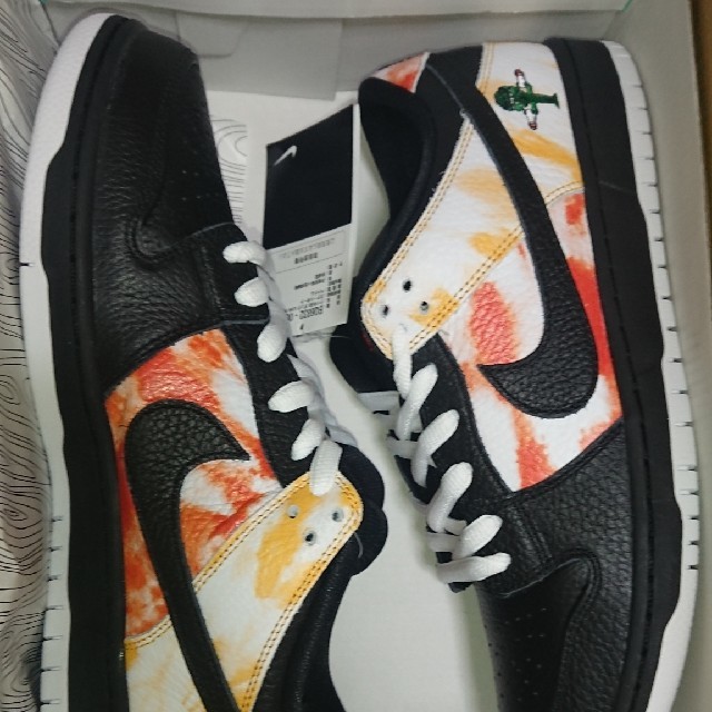 NIKE(ナイキ)のナイキ NIKE SB DUNK LOW us10(28cm) 新品 メンズの靴/シューズ(スニーカー)の商品写真