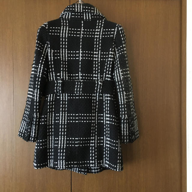 M.deux(エムドゥー)の☆One's B  白黒おしゃれなコート M レディースのジャケット/アウター(ロングコート)の商品写真