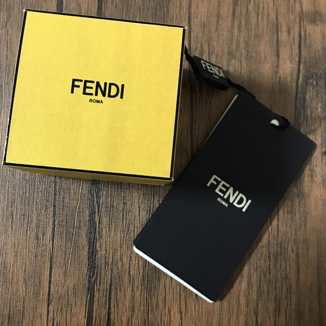 FENDI(フェンディ)のFENDI 星座チャームてんびん座　値下げ レディースのアクセサリー(チャーム)の商品写真